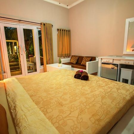 Tropical Hideaways Resort ギリ島 エクステリア 写真