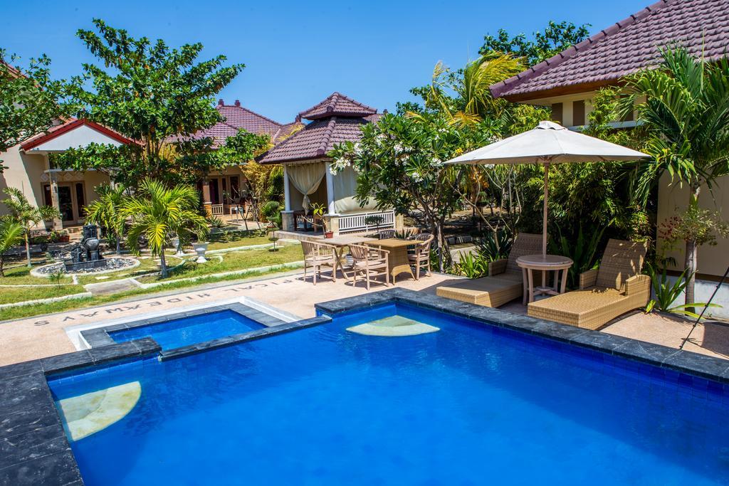 Tropical Hideaways Resort ギリ島 エクステリア 写真