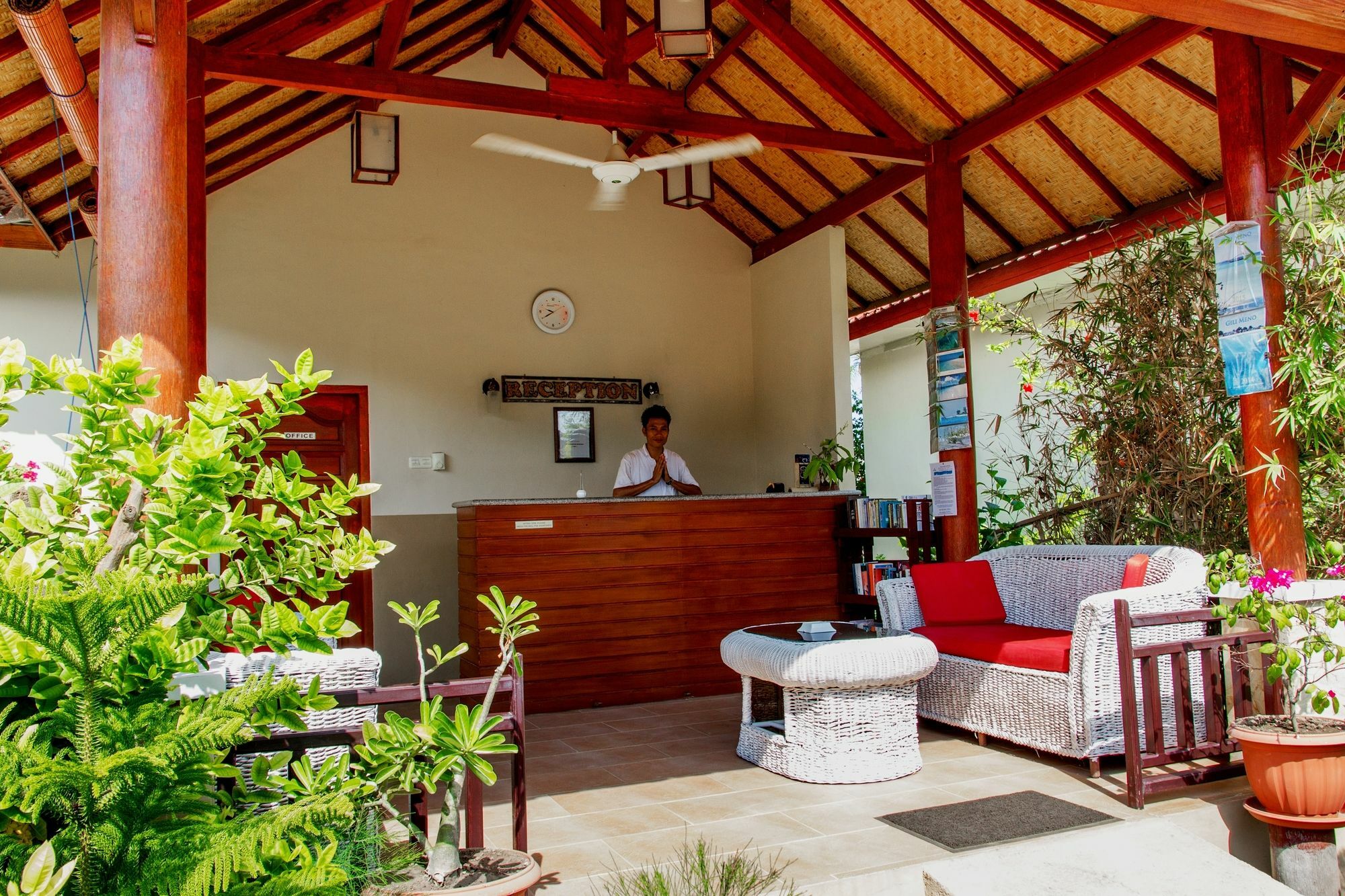 Tropical Hideaways Resort ギリ島 エクステリア 写真