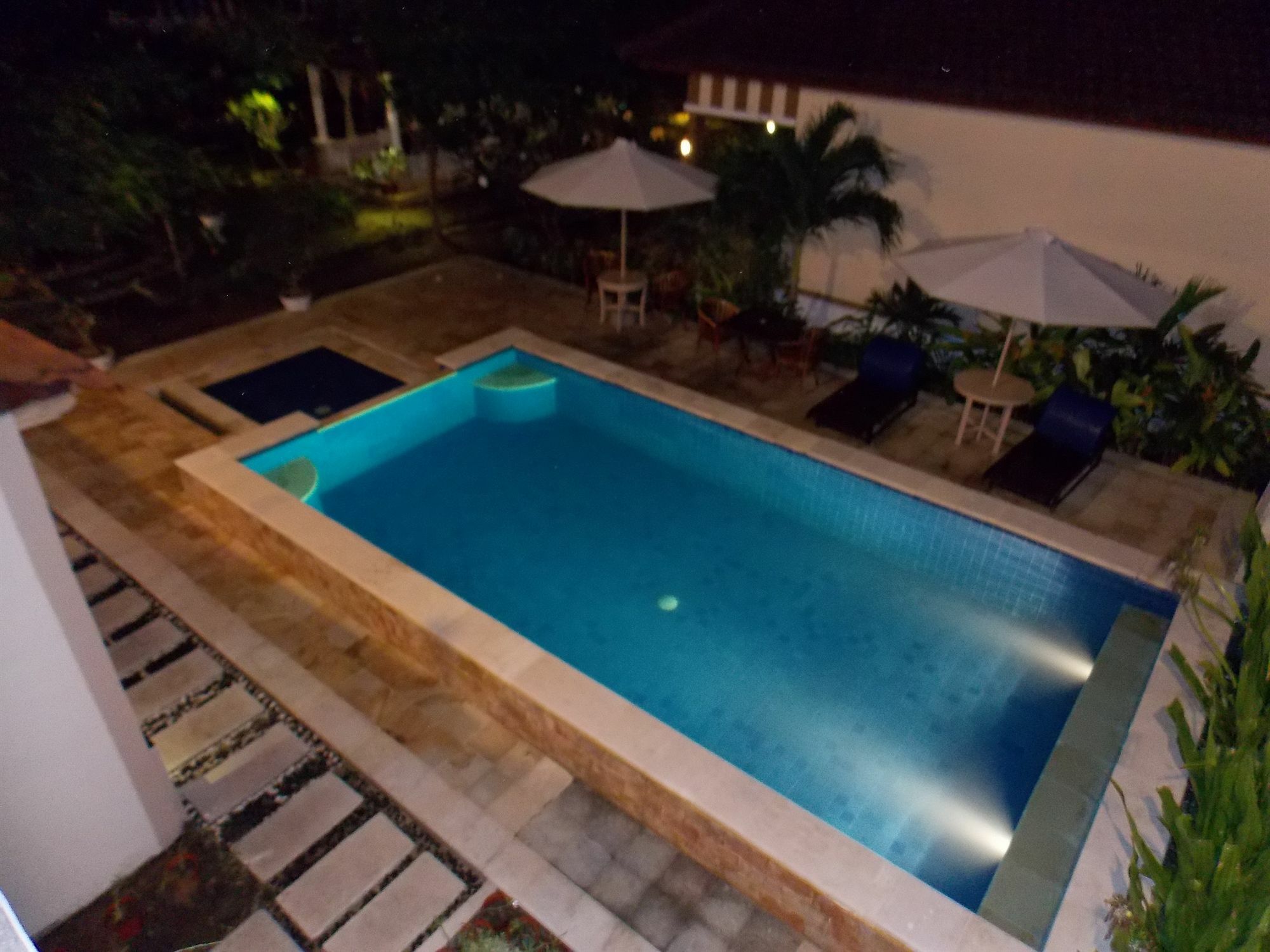 Tropical Hideaways Resort ギリ島 エクステリア 写真